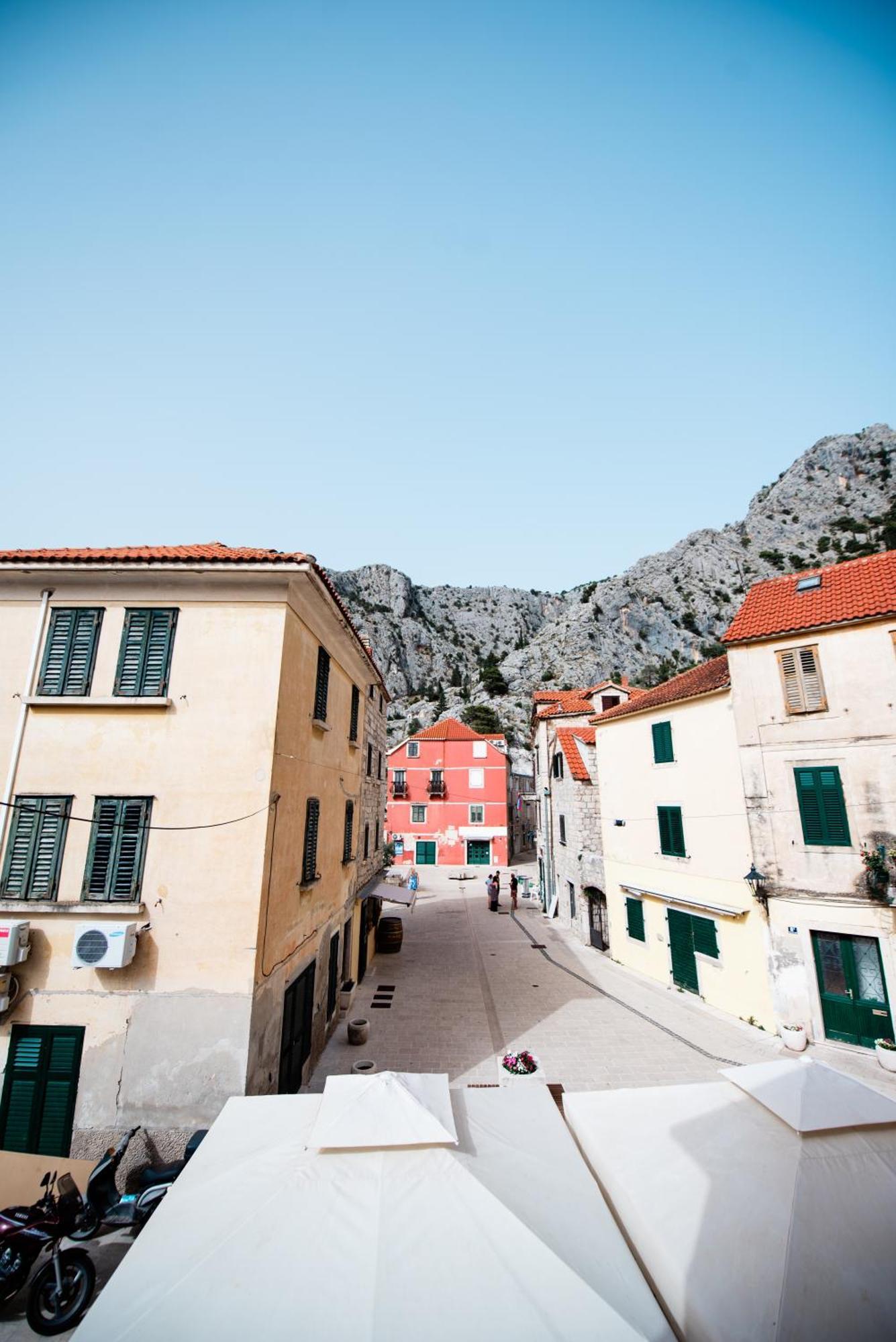 Inn By The River Omis Exterior photo