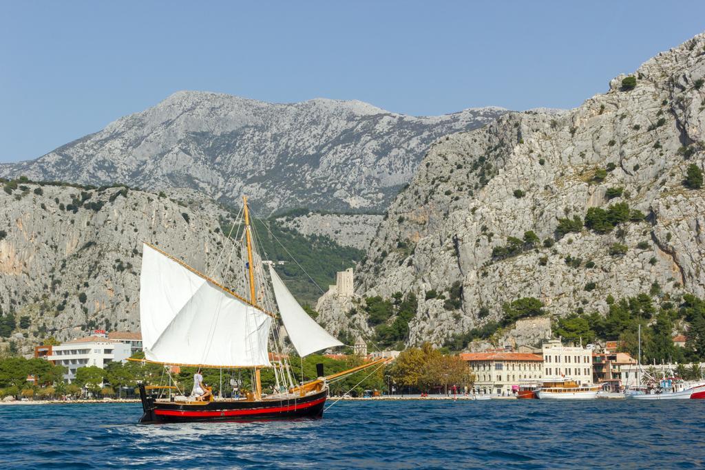 Inn By The River Omis Exterior photo