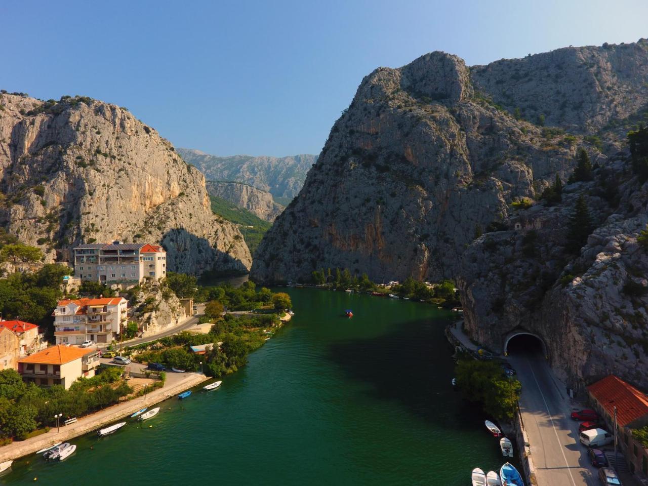 Inn By The River Omis Exterior photo