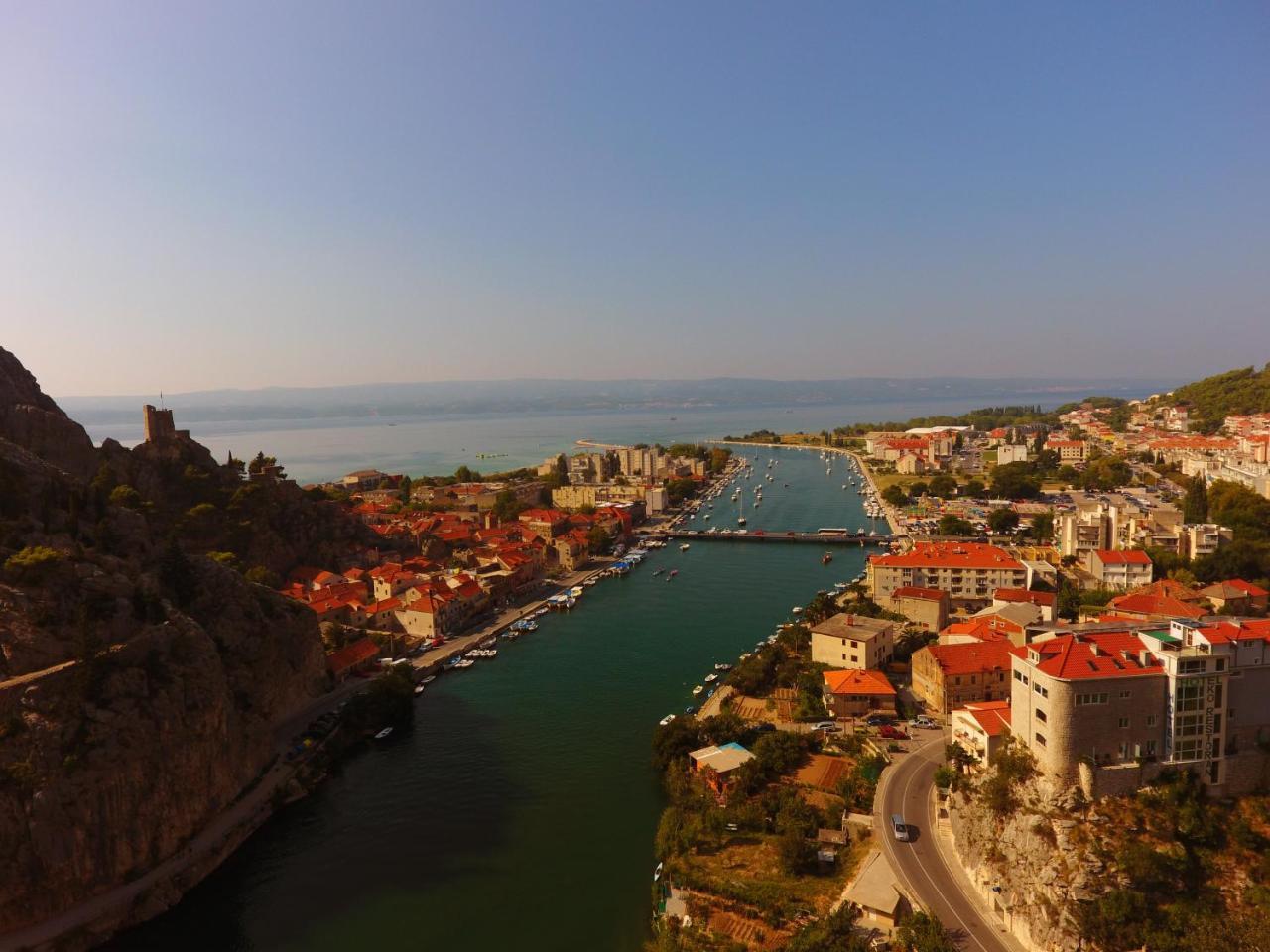 Inn By The River Omis Exterior photo