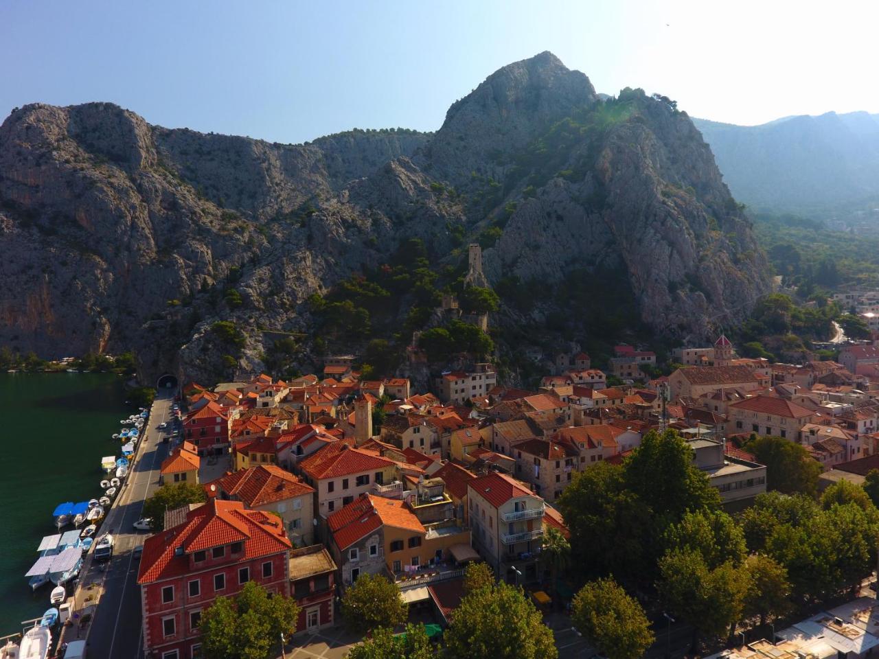 Inn By The River Omis Exterior photo